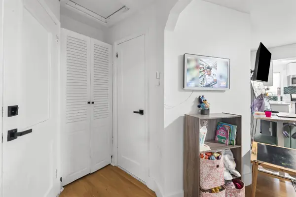 2 EGAN CT #2, Bayonne, NJ 07002