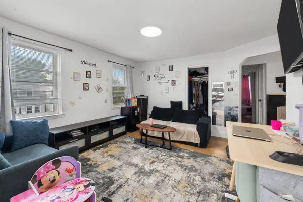 2 EGAN CT #2, Bayonne, NJ 07002