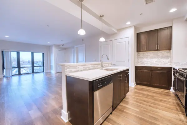 1040 JOHN F KENNEDY BLVD #304