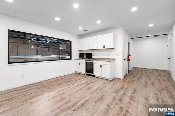 516 Bloy ST, Hillside, NJ 07205