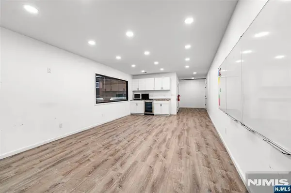 516 Bloy ST, Hillside, NJ 07205