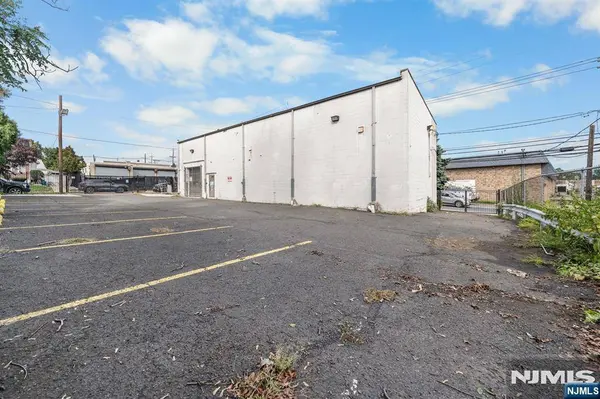 516 Bloy ST, Hillside, NJ 07205