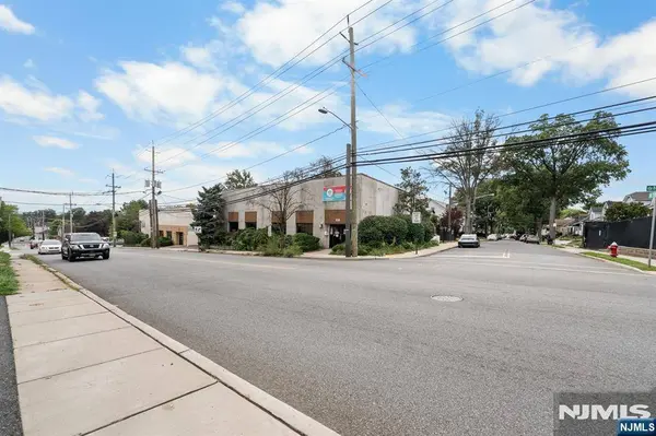 516 Bloy ST, Hillside, NJ 07205