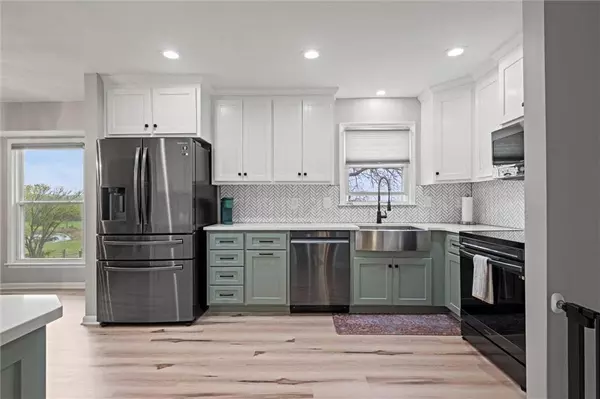 28274 W 311th ST, Paola, KS 66071