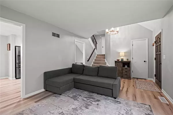 28274 W 311th ST, Paola, KS 66071