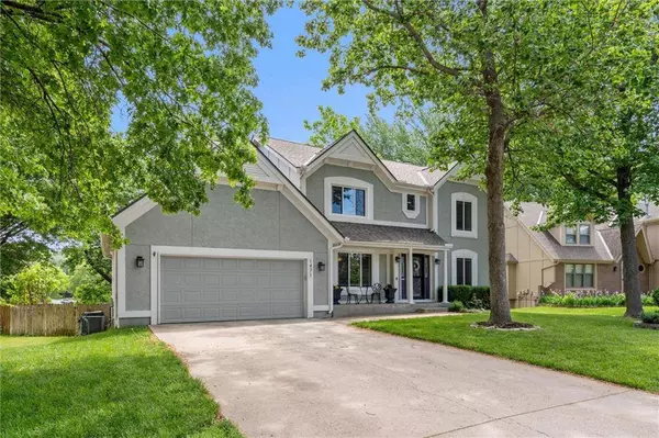 1471 E Orleans DR, Olathe, KS 66062