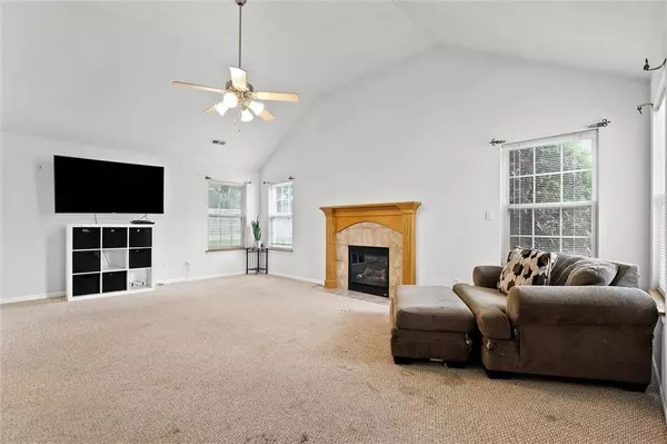 380 W Acorn ST, Gardner, KS 66030