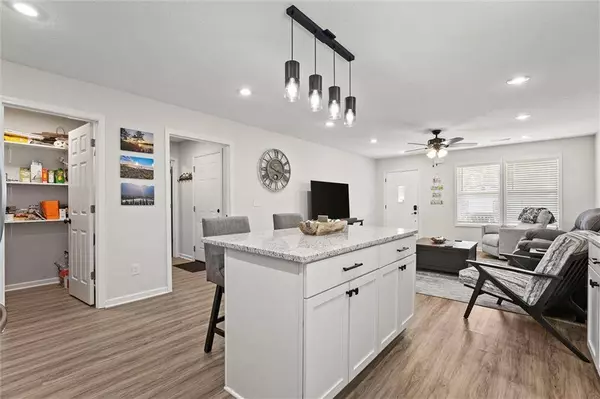 124 E Pacific AVE, Osawatomie, KS 66064