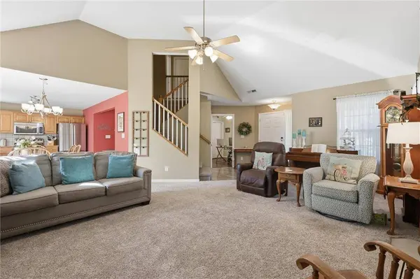 400 W ACORN ST, Gardner, KS 66030