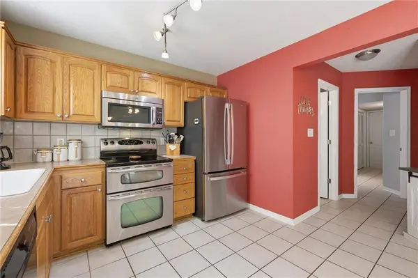 400 W ACORN ST, Gardner, KS 66030
