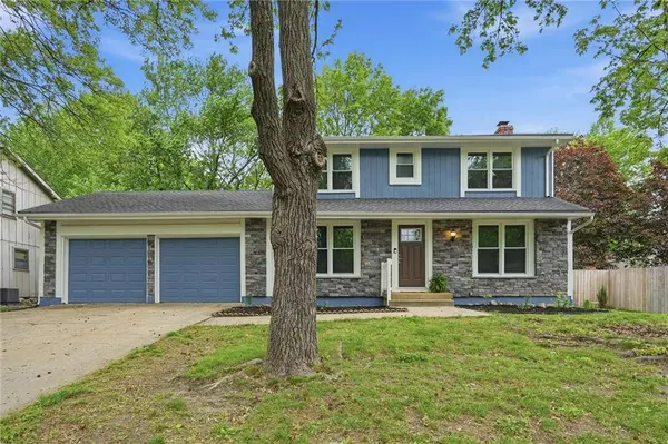 1021 S Clairborne RD, Olathe, KS 66062