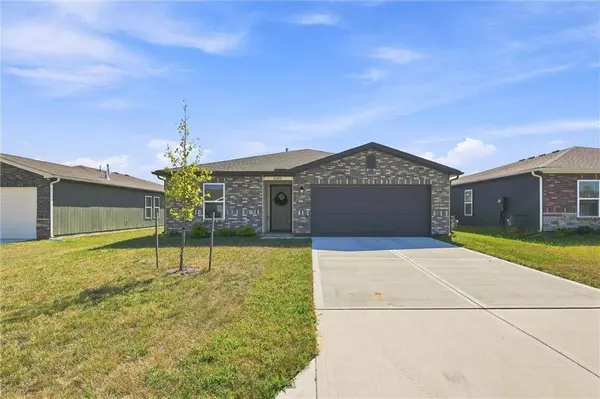 37815 W 207th TER