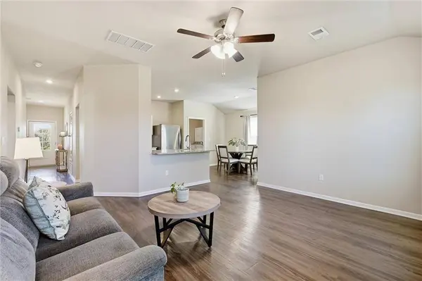526 N Pear ST, Gardner, KS 66030