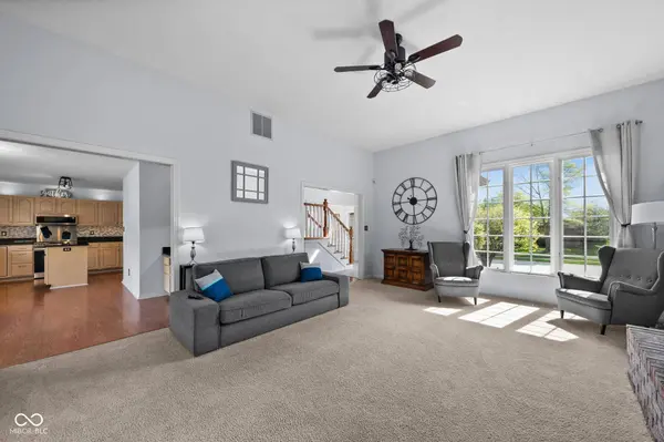 11780 Pebblepointe PASS, Carmel, IN 46033