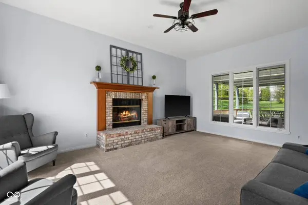 11780 Pebblepointe PASS, Carmel, IN 46033