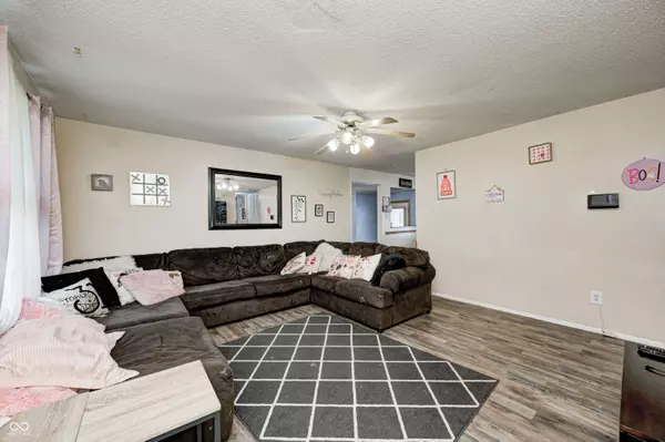 11416 Stoeppelwerth DR, Indianapolis, IN 46229