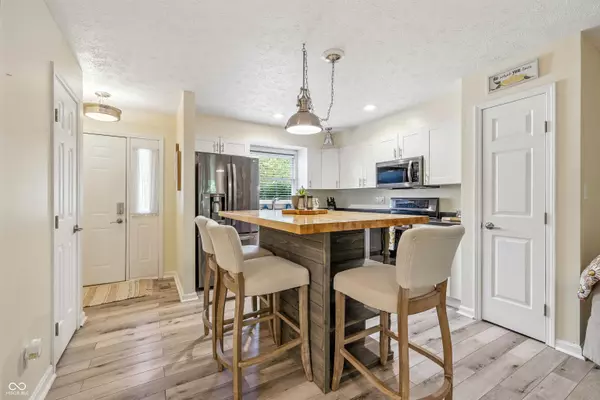 9473 S Pointe Retreat DR, Bloomington, IN 47401