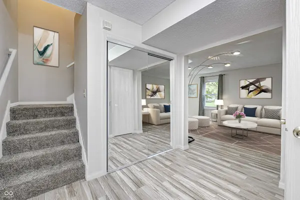 10246 Liverpool WAY, Indianapolis, IN 46236