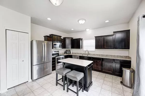 1270 W Limestone WAY, Fortville, IN 46040