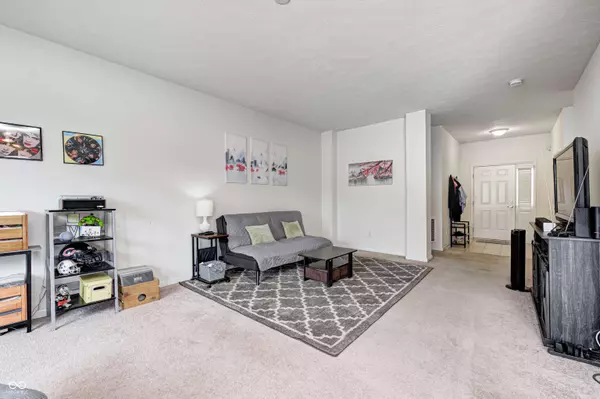 1270 W Limestone WAY, Fortville, IN 46040