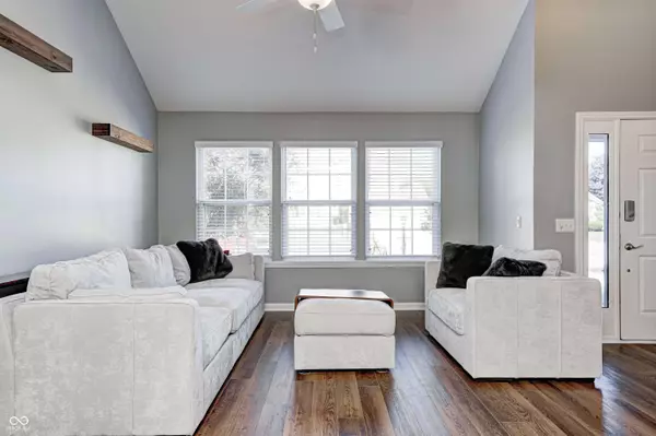 13959 Wakefield PL, Fishers, IN 46038