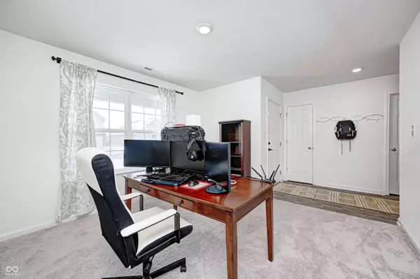 6758 Honeysuckle WAY, Pendleton, IN 46064