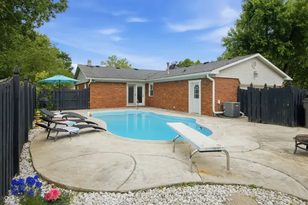 3035 Earl DR, Indianapolis, IN 46227