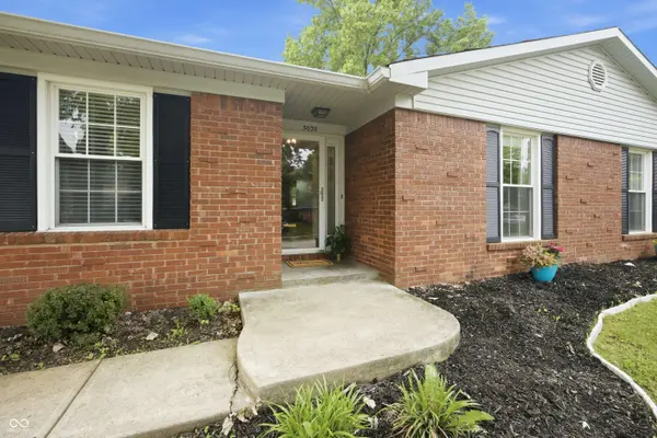 3035 Earl DR, Indianapolis, IN 46227