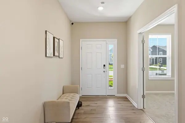 5730 Palazzo LN, Mccordsville, IN 46055