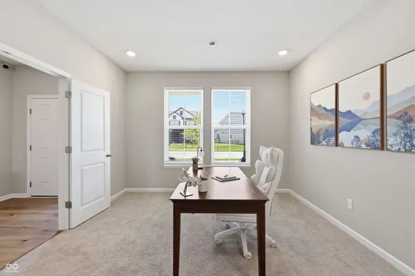 5730 Palazzo LN, Mccordsville, IN 46055