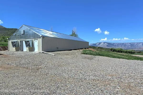 5708 County Road 301, Parachute, CO 81635
