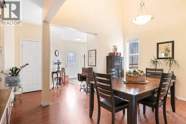 436 Cimarron Boulevard, Okotoks, AB T1S0J4