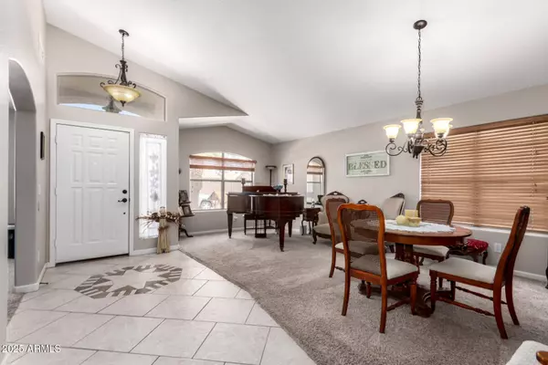 9721 E OSAGE Avenue, Mesa, AZ 85212