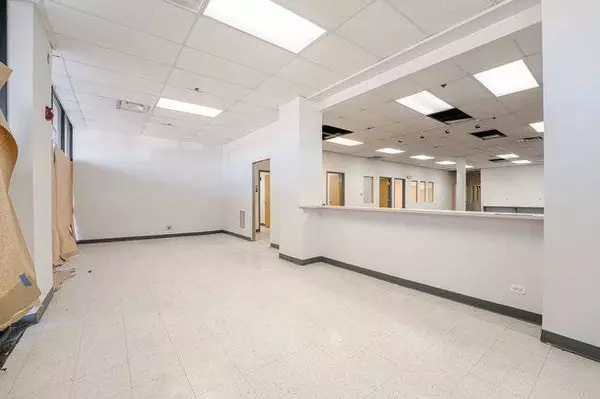 702 W Maple ST, New Lenox, IL 60451