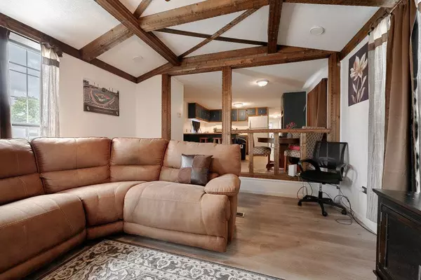 161 Flamingo DR, Beecher, IL 60401