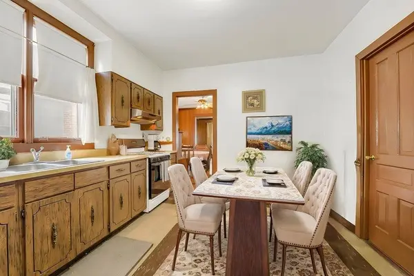 13009 Chicago ST, Blue Island, IL 60406