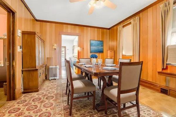 13009 Chicago ST, Blue Island, IL 60406