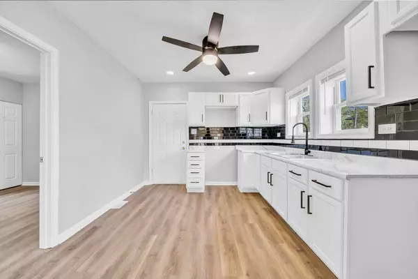 14631 Vincennes RD, Harvey, IL 60426