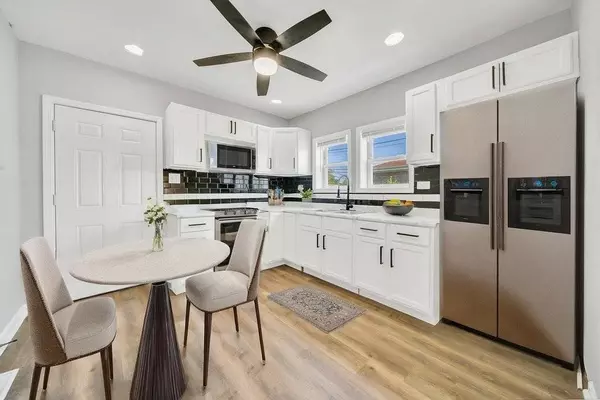 14631 Vincennes RD, Harvey, IL 60426