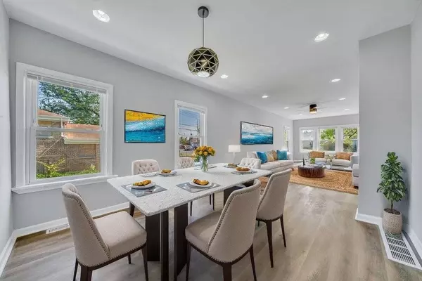 14631 Vincennes RD, Harvey, IL 60426