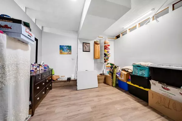 3724 W 135th ST, Robbins, IL 60472