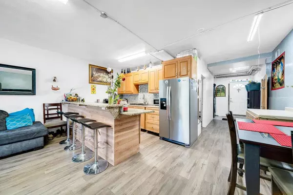 3724 W 135th ST, Robbins, IL 60472