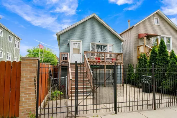 4815 S Bishop ST, Chicago, IL 60638