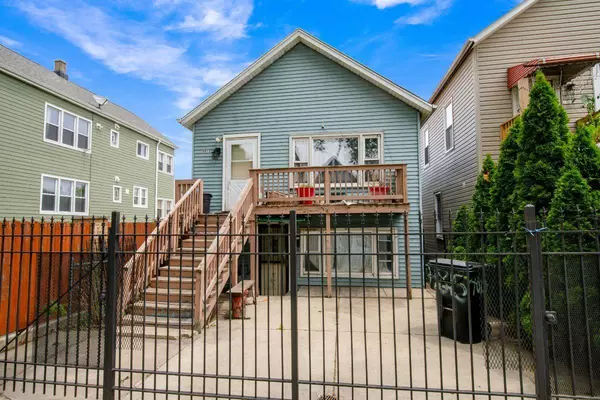 4815 S Bishop ST, Chicago, IL 60638