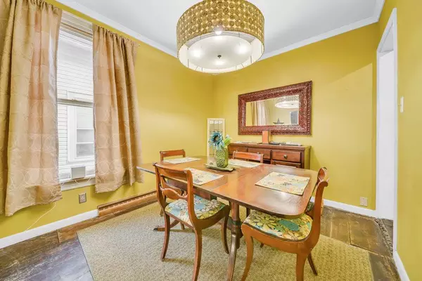 12238 GREENWOOD AVE, Blue Island, IL 60406