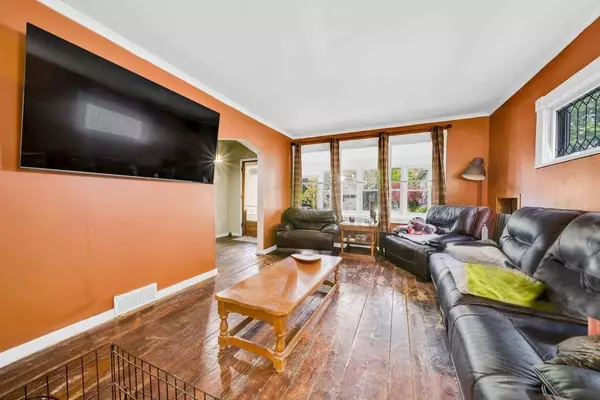 12238 GREENWOOD AVE, Blue Island, IL 60406