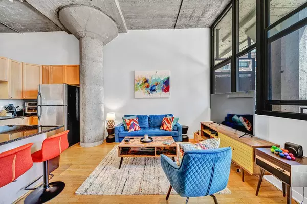 320 E 21ST ST #412, Chicago, IL 60616