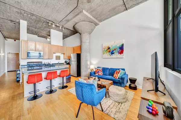 320 E 21ST ST #412, Chicago, IL 60616