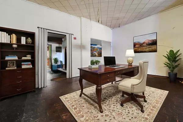 12401 S Green ST, Calumet Park, IL 60827