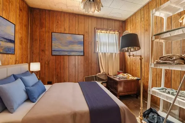 12401 S Green ST, Calumet Park, IL 60827